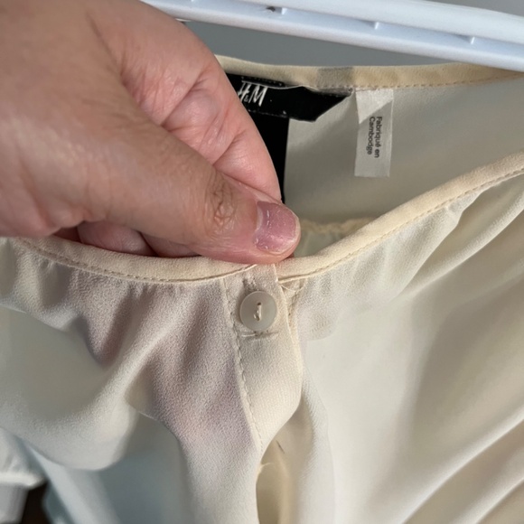 Cream Blouse H&M - Picture 5 of 6